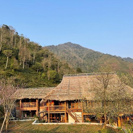 Ta Xua Ecolodge Bac Yen Esterno foto